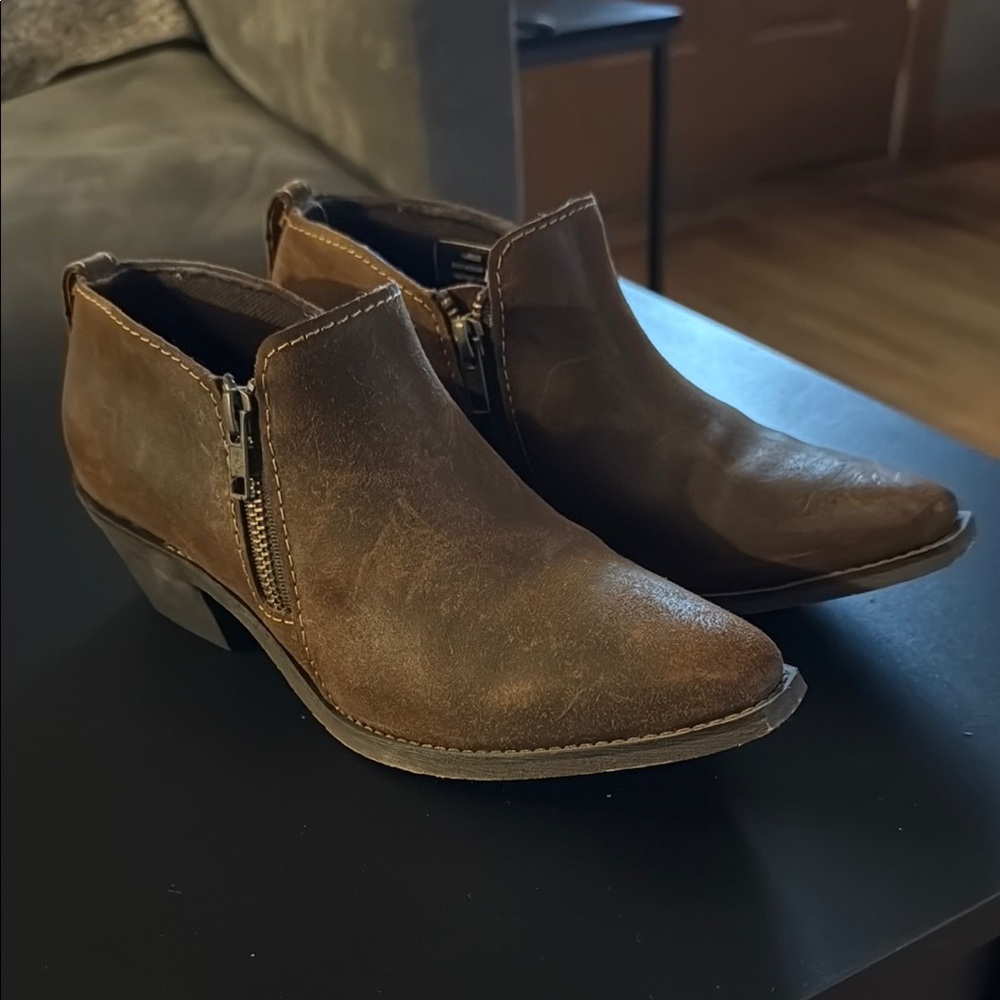 Brown Leather Ankle Boots with Zipper